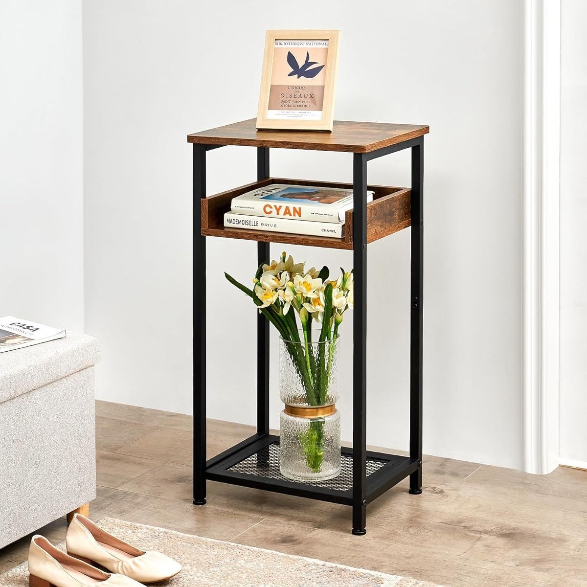 The tea table of modern, simplistic, high-side table and storage uses the small space living room couch bedtop.