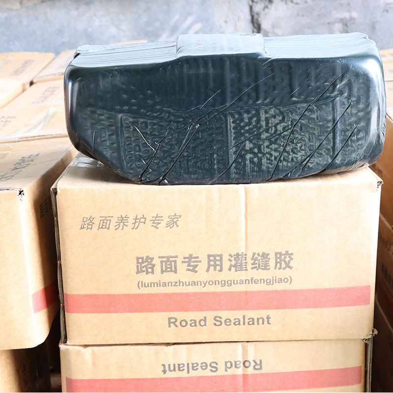 Road sutures, road maintenance, cement crack patch patches, asphalt sutures.