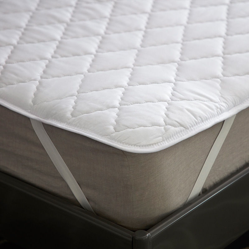 Hotel mattress for protection of hairy, weave-resistant cotton.