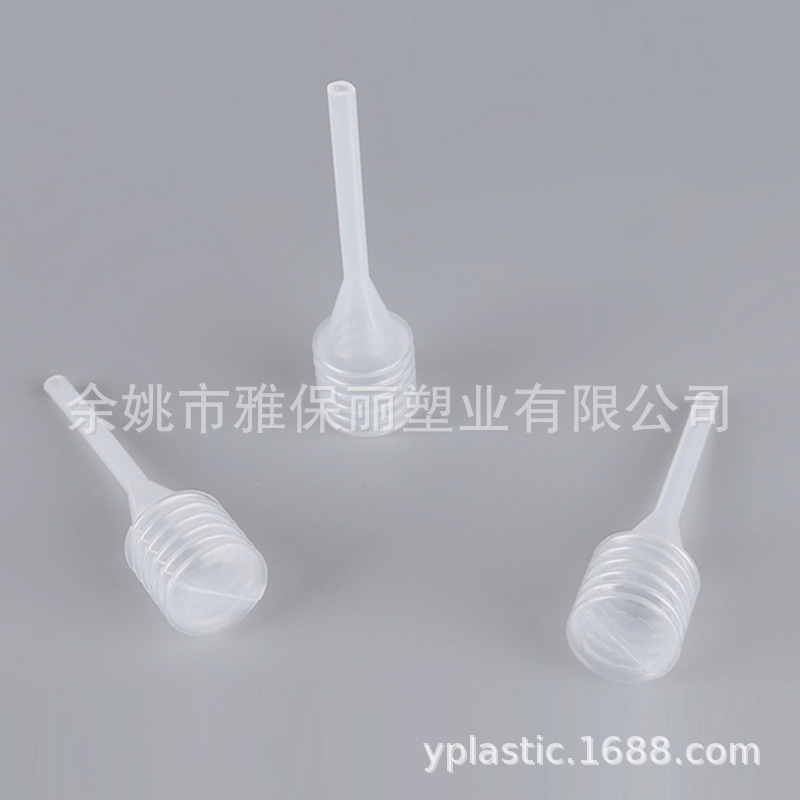 Nguồn cung cấp vị trí của nhà sản xuất là một mẻ đơn, một ống nhỏ giọt mùa xuân, một giọt nước hoa tinh khiết, một dầu gội nhựa nhỏ.