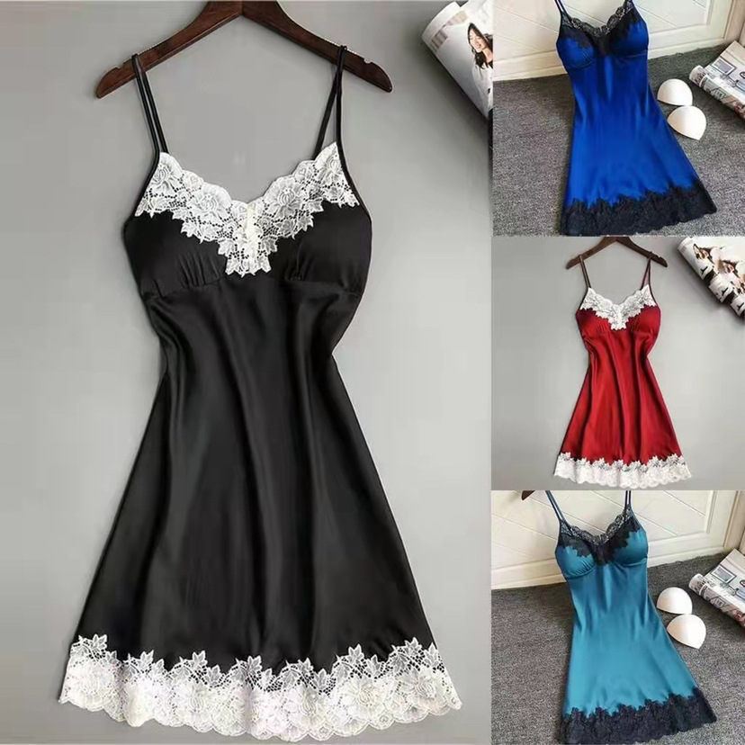 Đặt hàng tiền cùng với bộ đồ ngủ nóng.