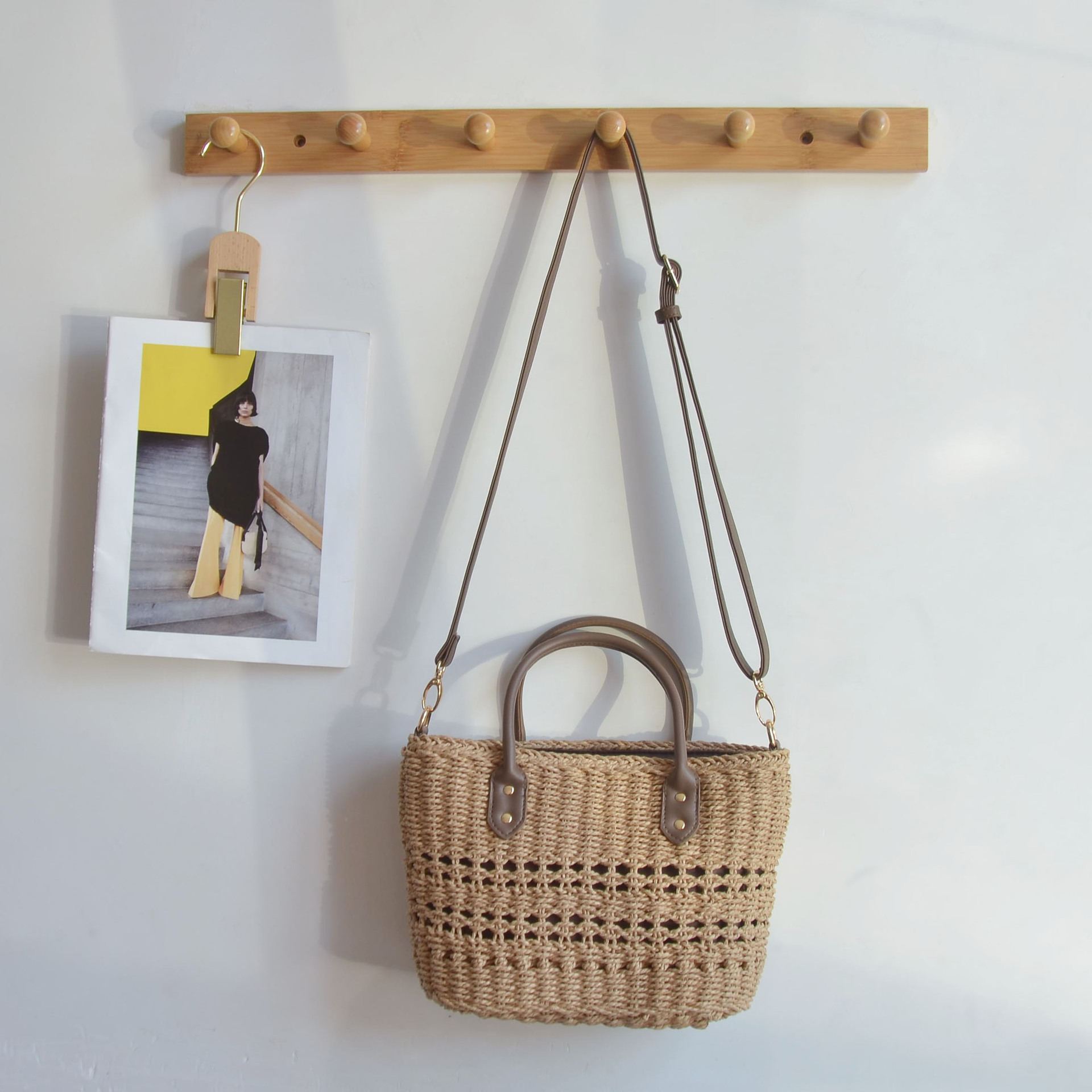 New pop-grass buns, sweet Mison-weave handbags, shoulder-slashed, cross-feather bags.