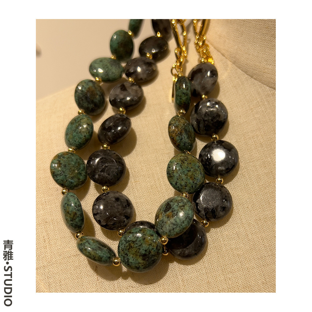 Lucky colored natural stone, designed independently for free retrospectal necklaces, small and small.