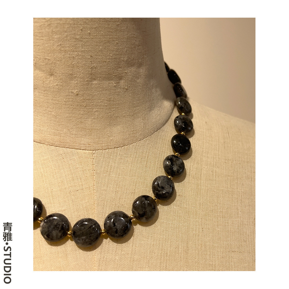 Lucky colored natural stone, designed independently for free retrospectal necklaces, small and small.
