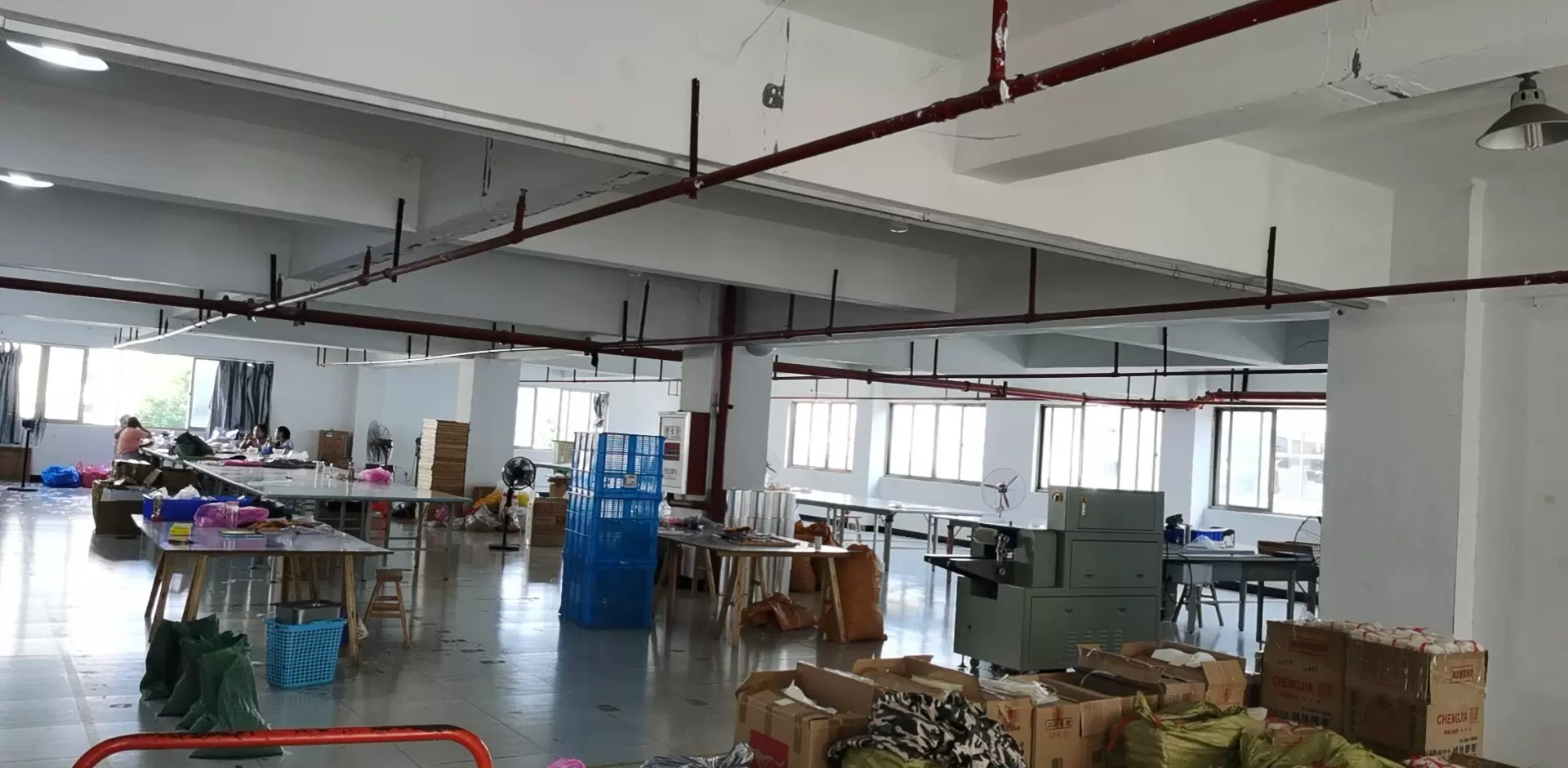 Công ty TNHH Thương mại điện tử Yiu Yan