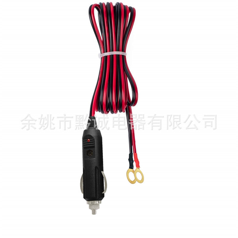 Đầu mối vòng tròn dài của chiếc xe gắn kết với nhau.