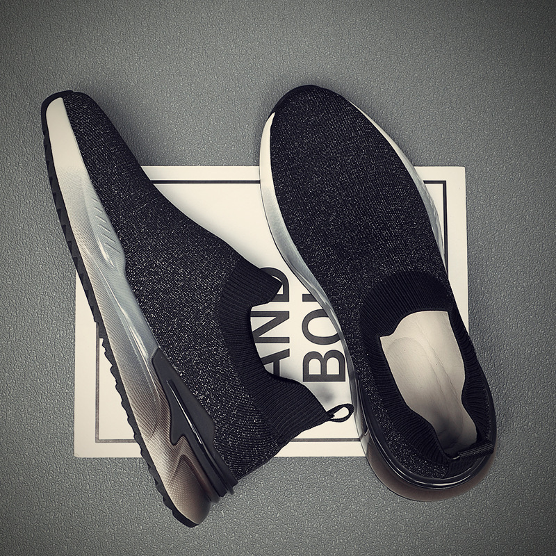 A new 2024 in the 2010-1 man's shoes.