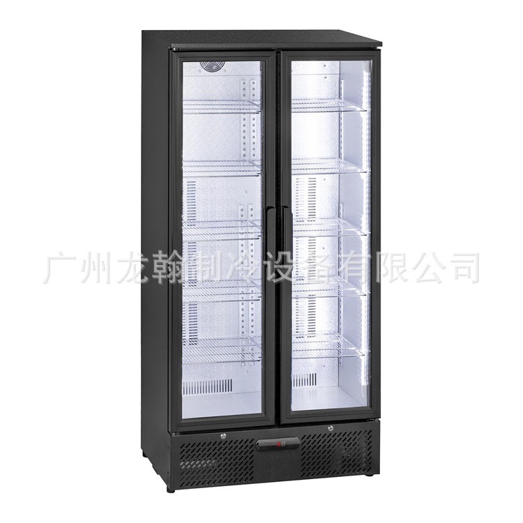 Một tủ bia, một tủ lạnh hai cửa, một siêu thị thương mại, bia và trái cây.