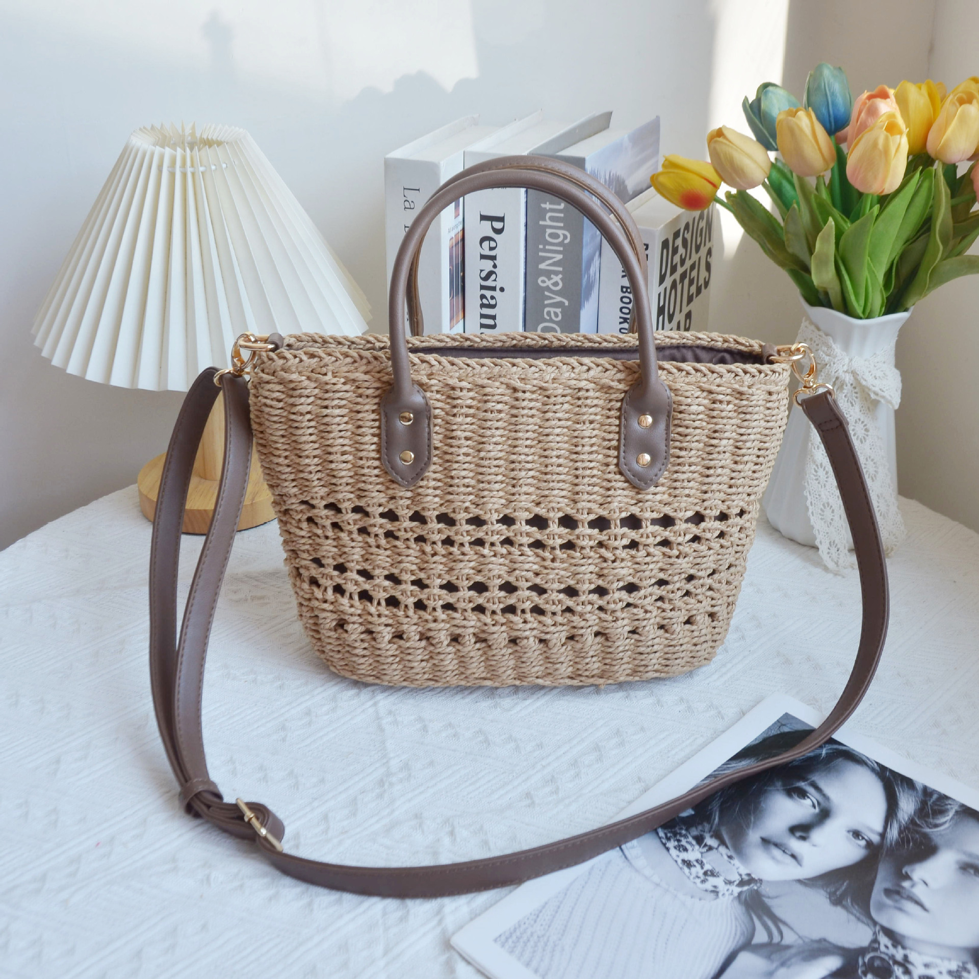New pop-grass buns, sweet Mison-weave handbags, shoulder-slashed, cross-feather bags.