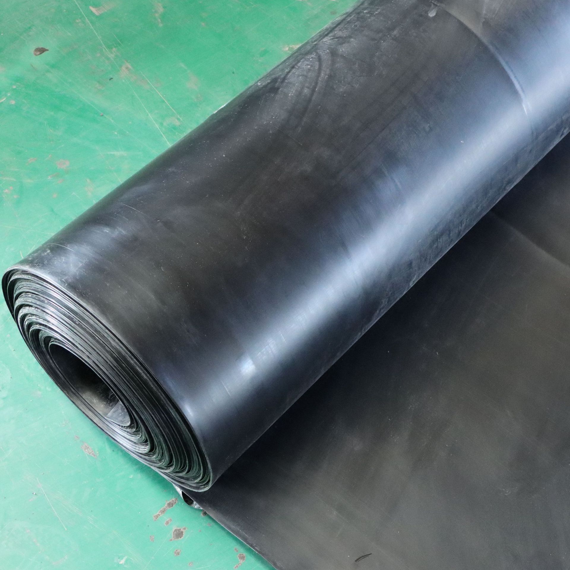 High-density polyvinyl chloride (HDPE) field film 0.5-2mm black waterproof film