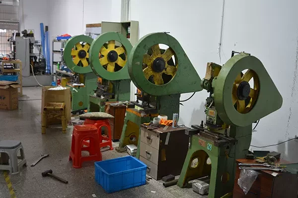 Công ty TNHH thủ công mỹ nghệ Trung Yat Wenchuan