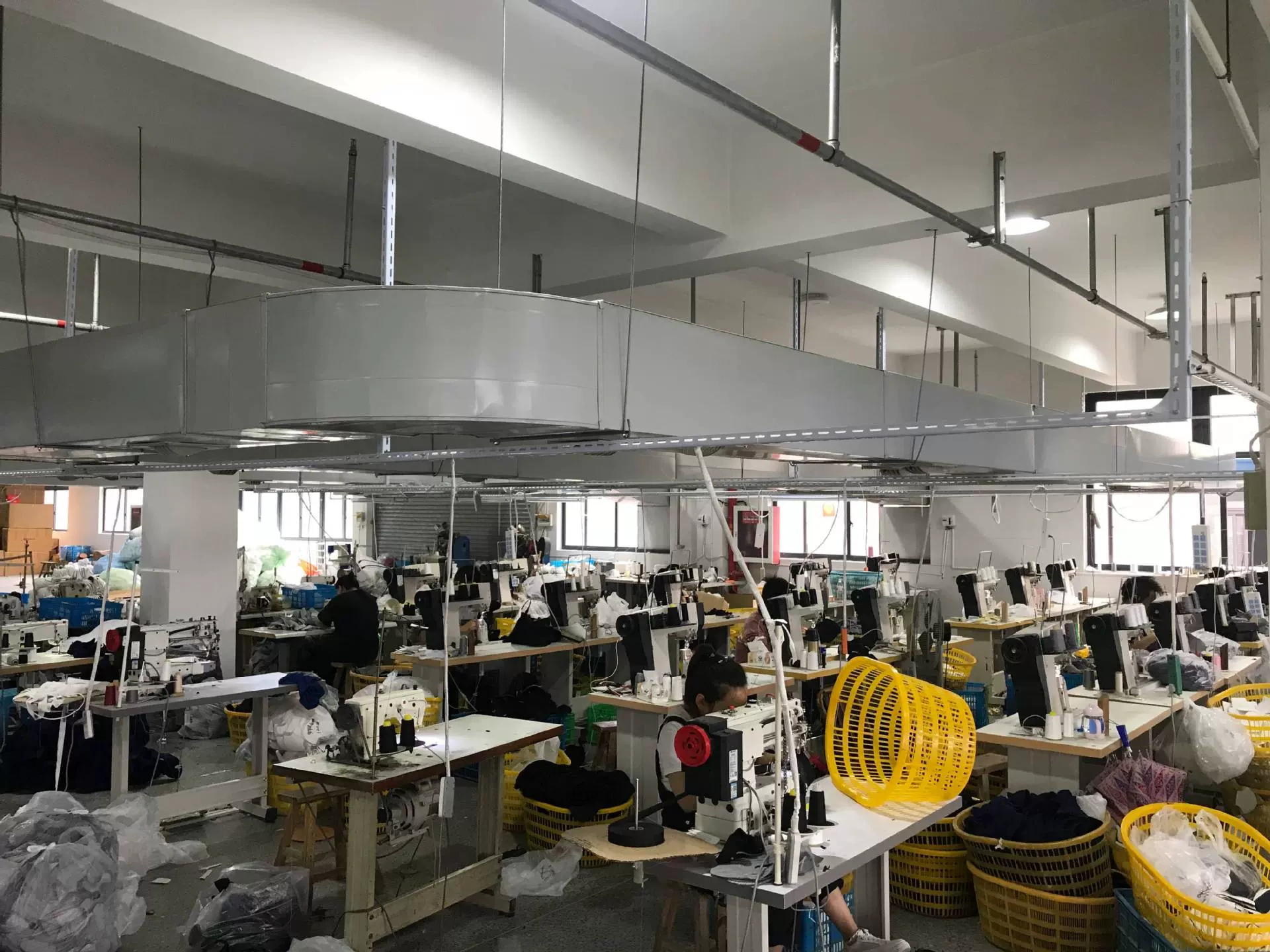 Công ty TNHH Thương mại và dịch vụ Yiu City Fengkang