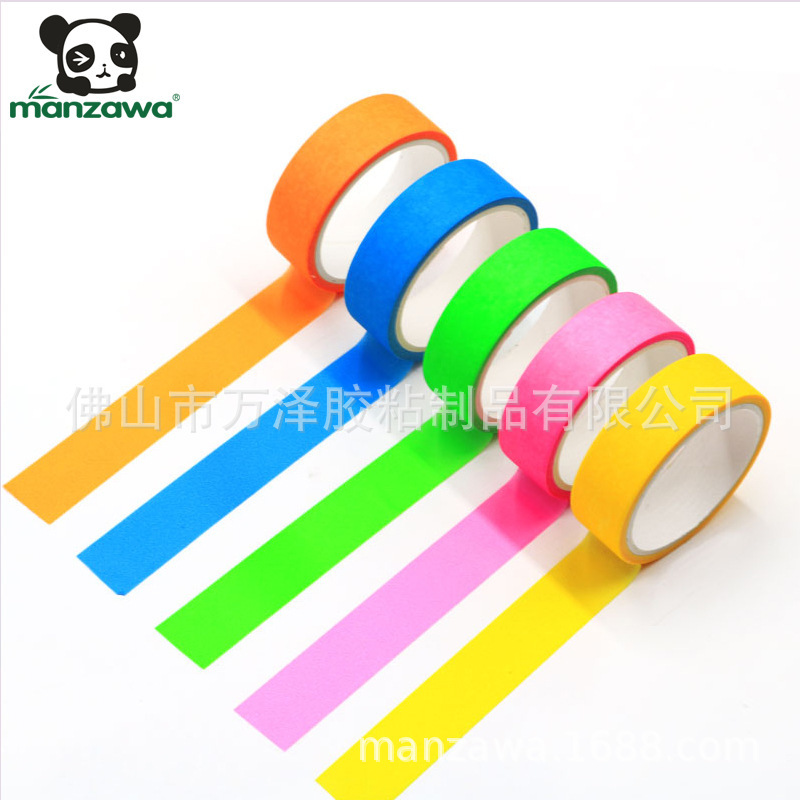 Đèn huỳnh quang và băng keo.