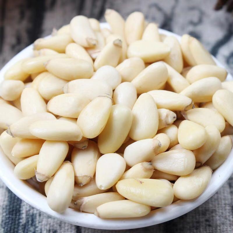 Hạt thông, quả thông, hạt thông, đuôi ngựa, cây tuyết tùng, cây thông đỏ.