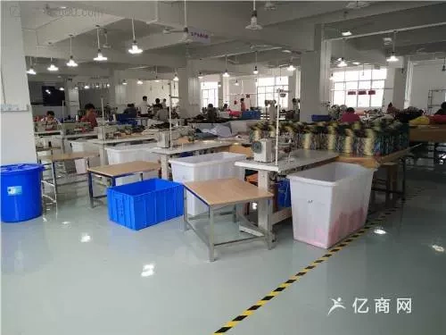 Rồng thành Quảng Châu Comment