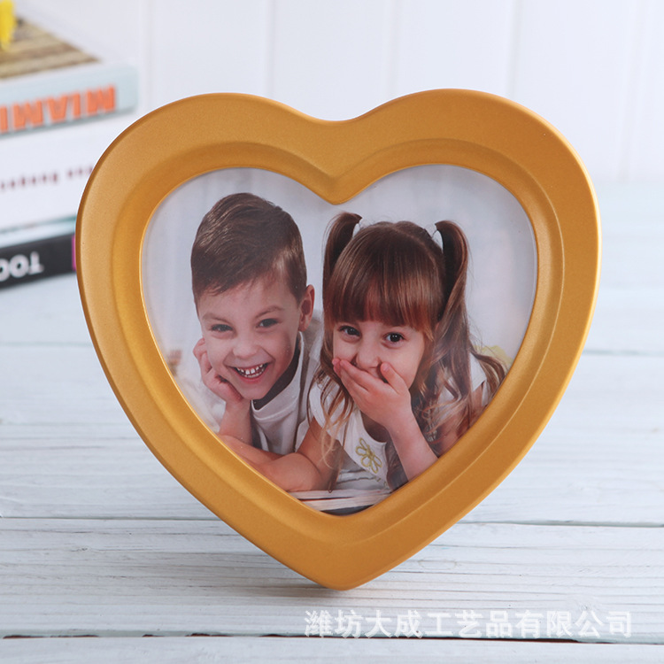 Cardiac frame irregular wood frame, home decorated background wall hanging, spot wholesale heart frame