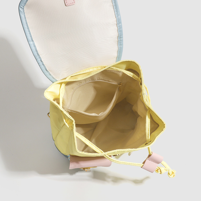 The mini-shoulder 2024 new travel bag for a cute little dopamine schoolgirl.
