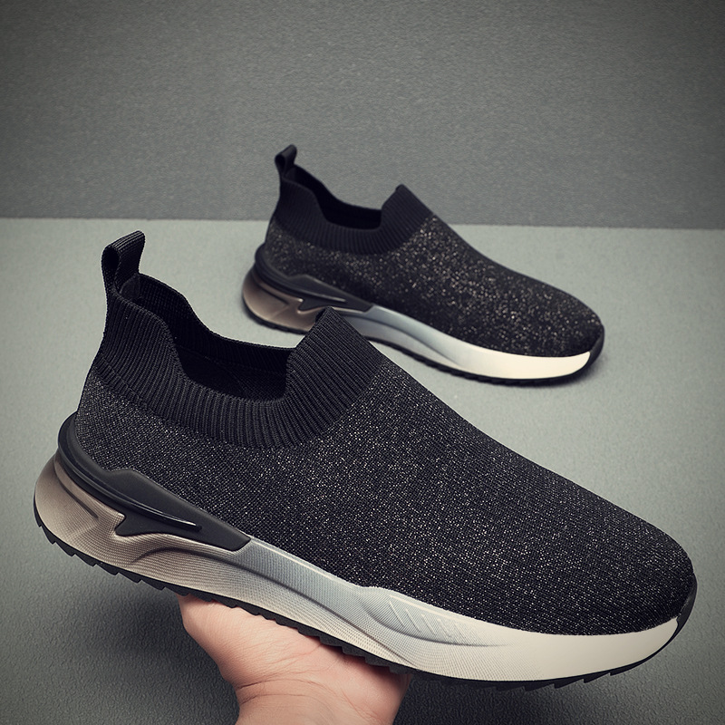 A new 2024 in the 2010-1 man's shoes.