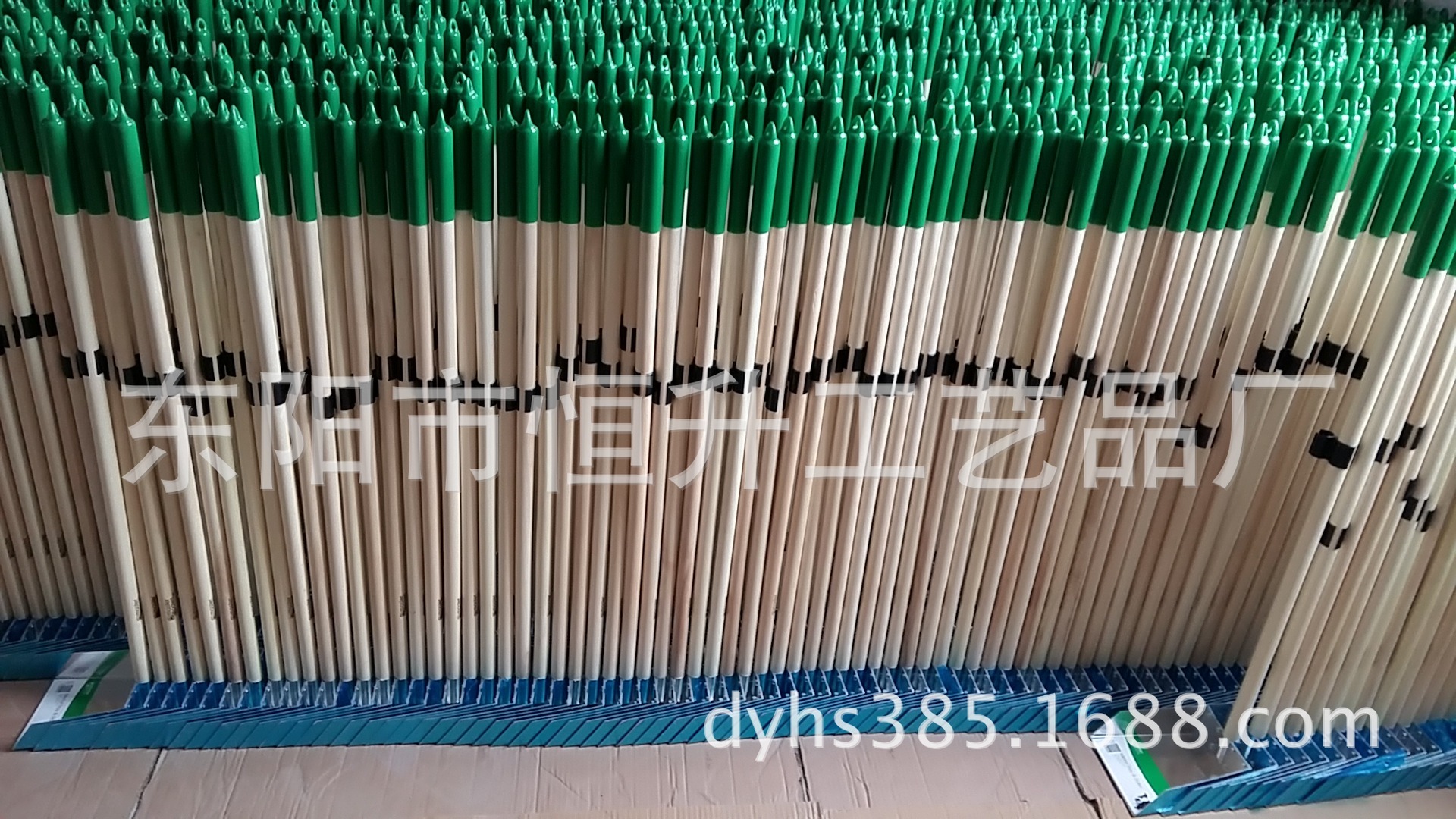 Người nhặt thú cưng, vũng nước, nhôm, vũng nước, công cụ dọn dẹp thú nuôi.