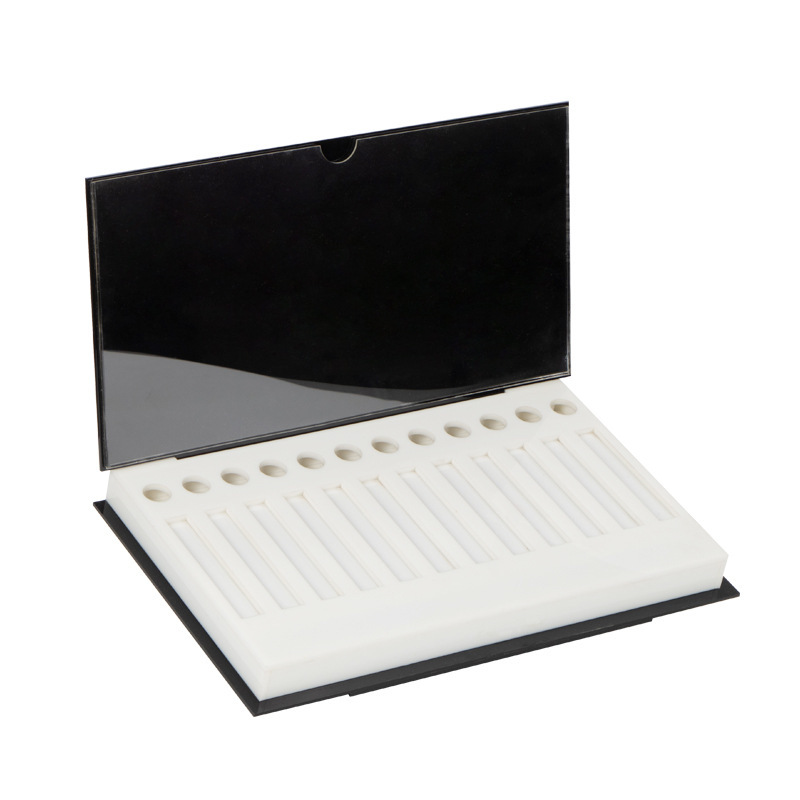 Aclik L folded cosmetics display.