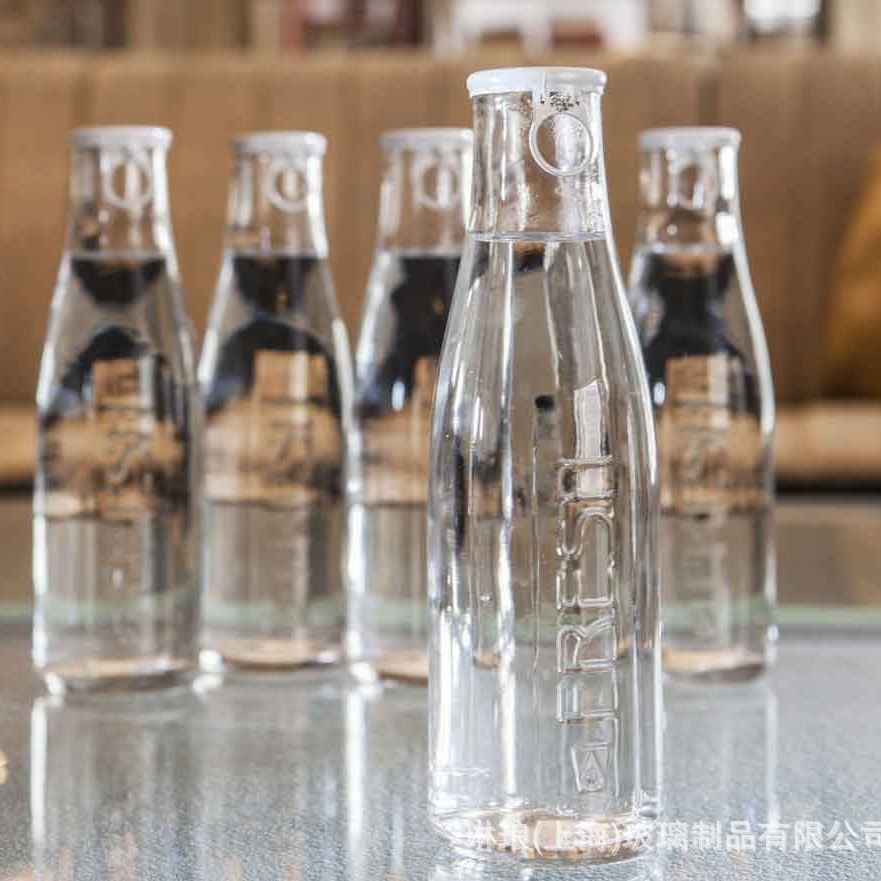 Export 700 milligrams of water bottle for the hotel.