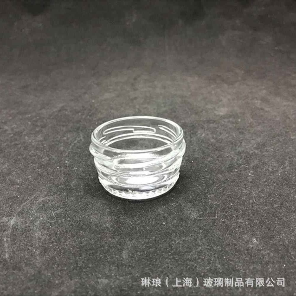 Ex-export caviar bottles, caviar cans, caviar glass bottles, caviar glass cans.