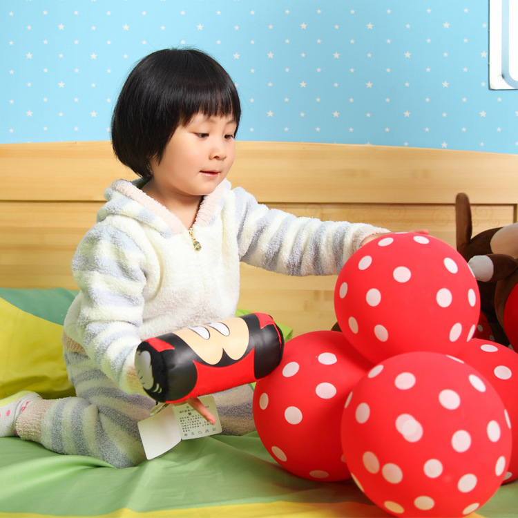 Quần áo nhà, mềm mại, sọc, xích và trùm đầu.