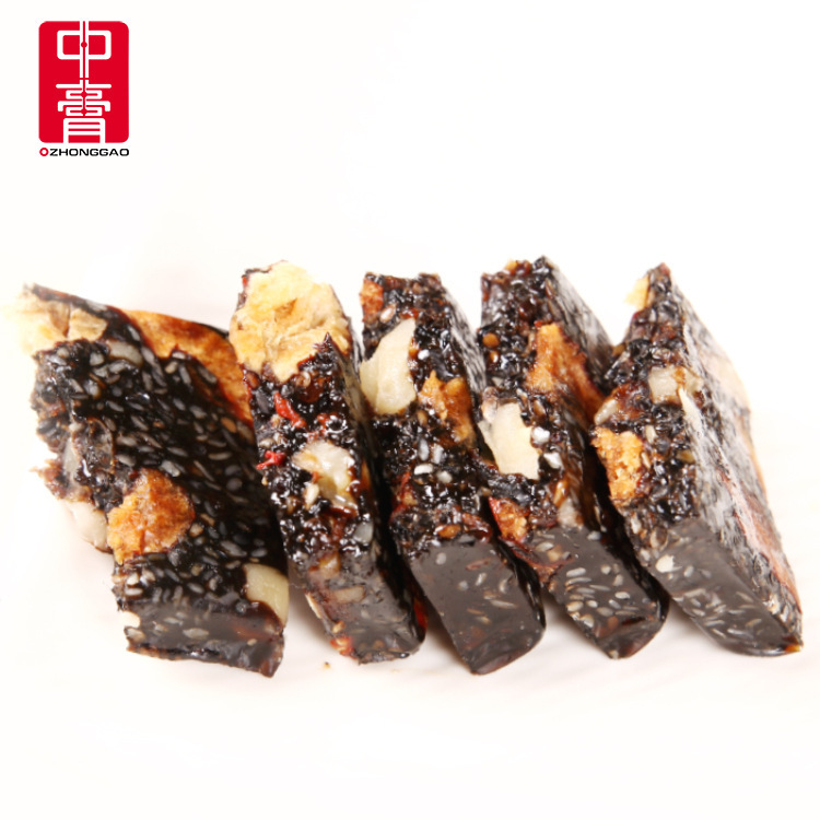 Trương Đông! Dong Axl, một cái bánh cây đỏ, cây đỏ.
