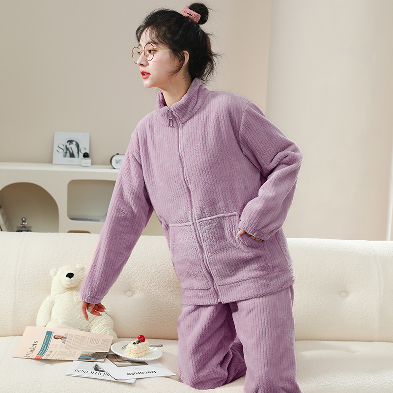 2023 Cô Pyjama vào mùa đông mùa thu với một bộ đồ ngủ dày và nhung san hô