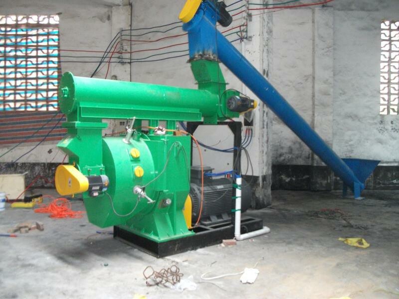 Biomass wood crumb granule machine Biomass granule machine farm machinery manufacturing plant in Yamada