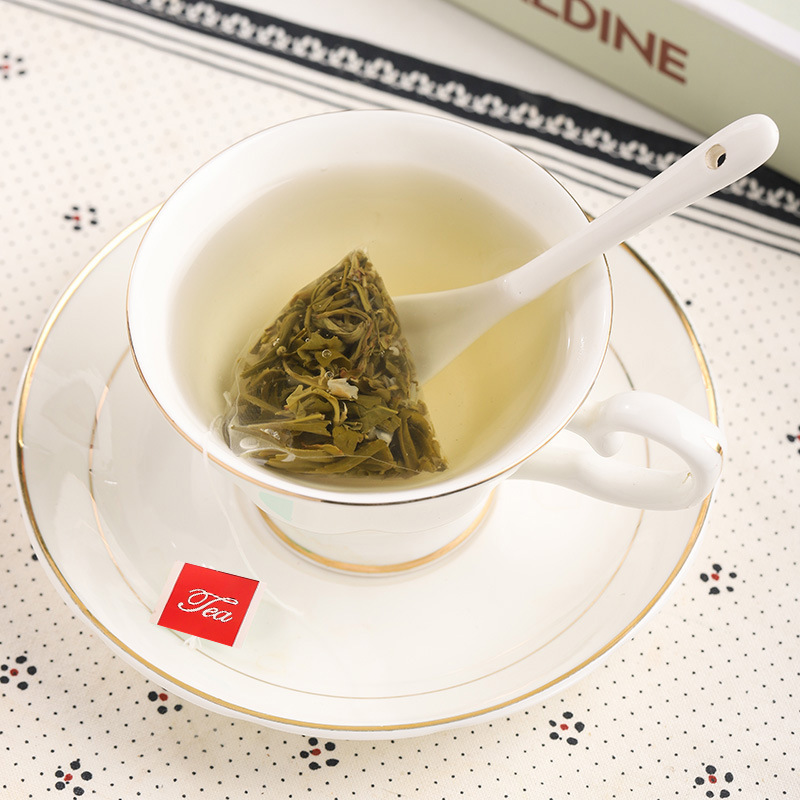 Hội trường cuối của tam giác xanh của Jasmine, Jasmine Tea.