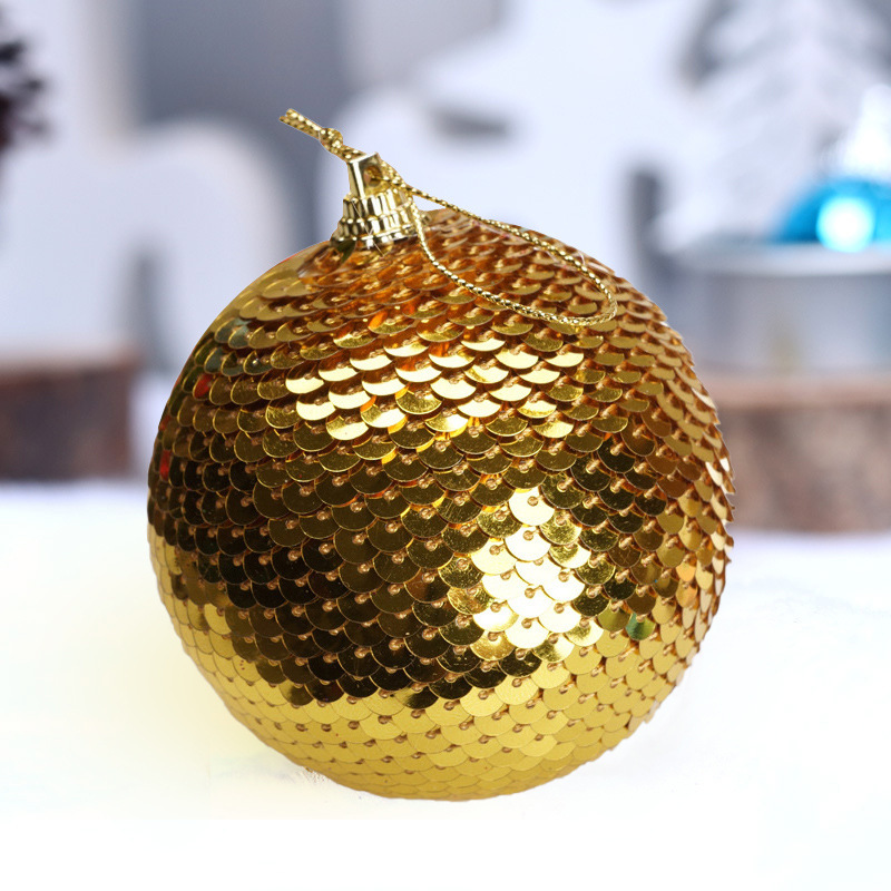 Eight-and-a-masball Christmas decorations, gold-coloured twilight-coloured Christmas tree captor.