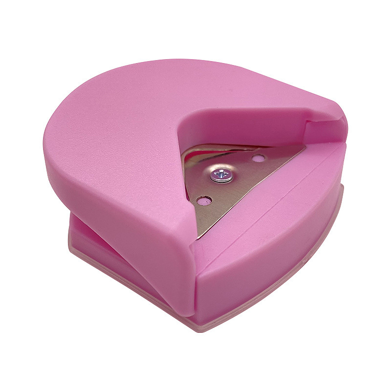 Cutting the straight angle of the photo, hand-held pink small paper cuter, Euro-American pager