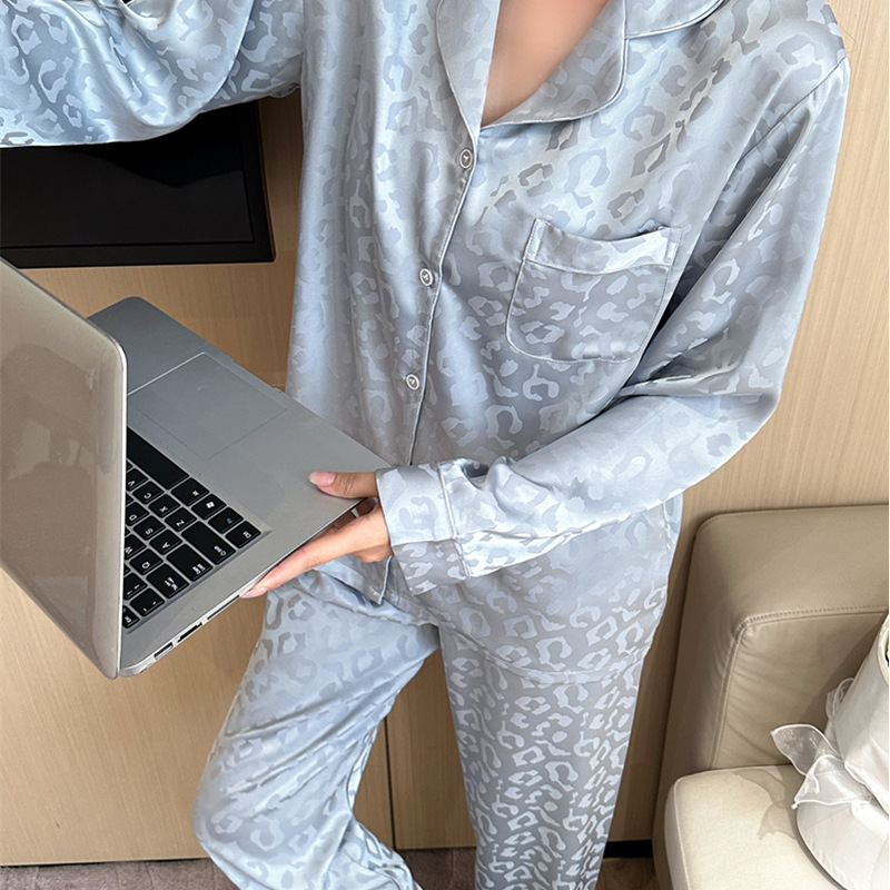 ♪ ♪ Cô gái ngủ đông, Spring-Autumn-Sk-Sleeves ♪