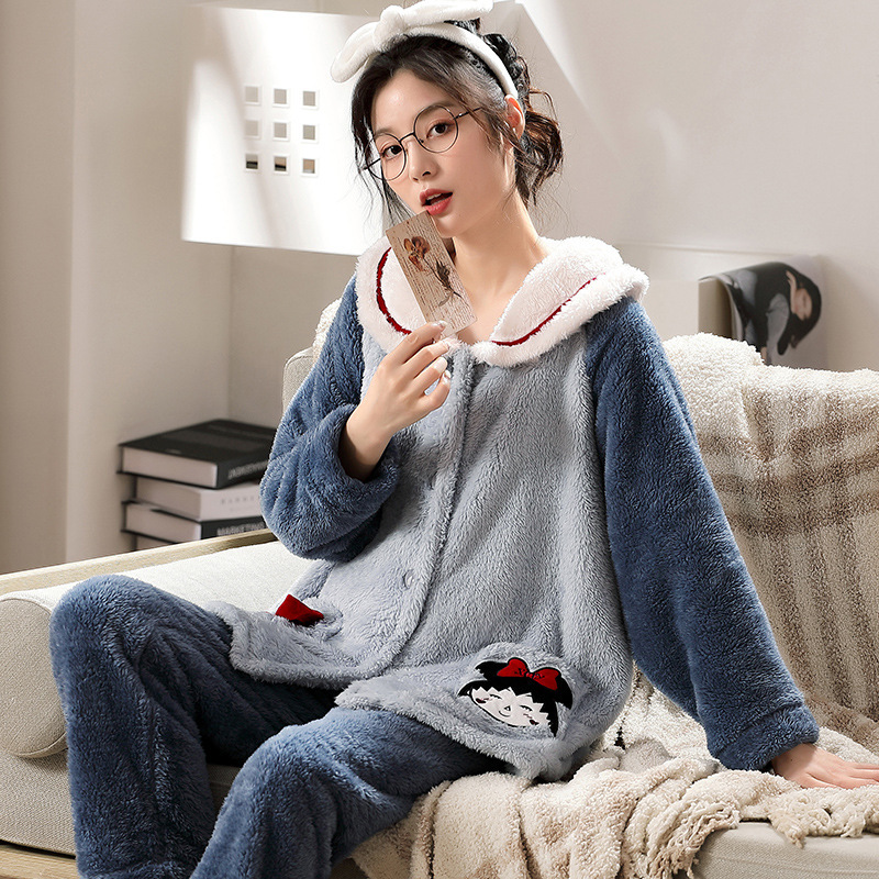 Những chiếc áo choàng mới vào mùa thu và mùa đông, tay áo dài với nhung nhung san hô.