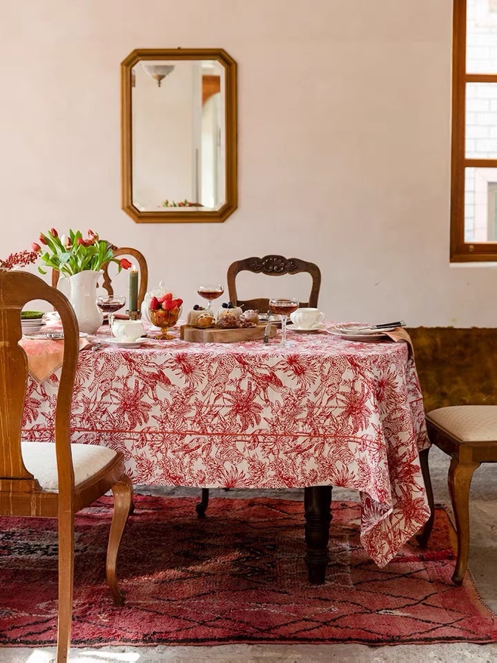 Red leopard crotch tablecloth, sofa-based, French-American.