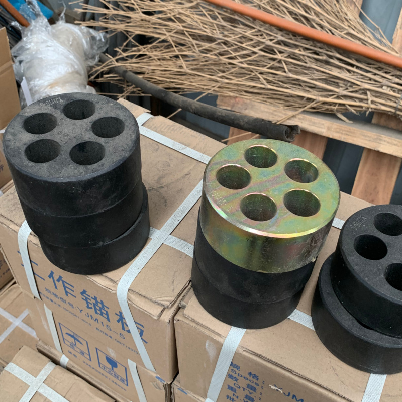 Yunnan pre-responsible concrete with a steel winch 15.2 mm water steel 1860 MPa work anchor