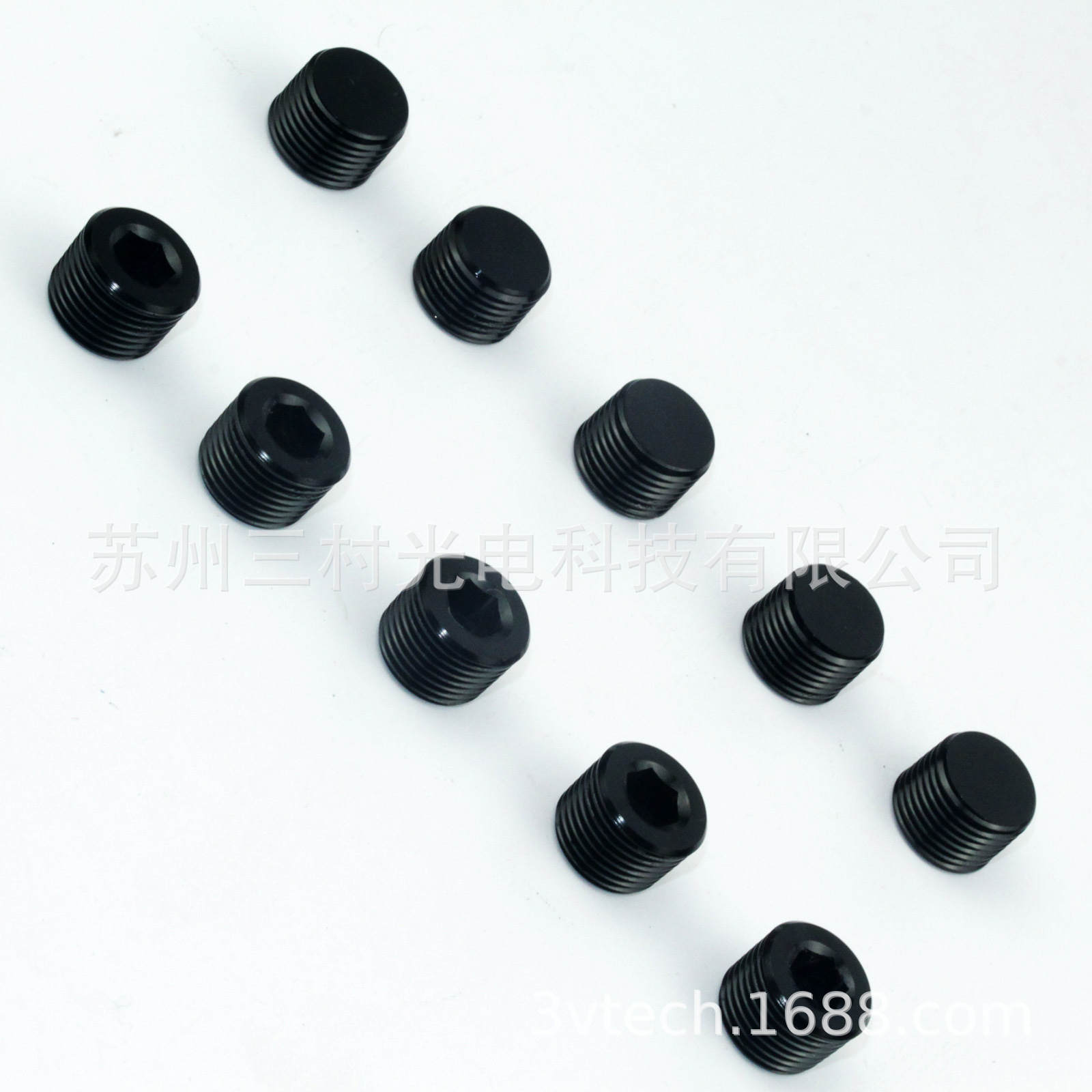 Một chiếc xe mới vừa vừa với một khu nhà lạnh hơn, 6 điểm 3-8.