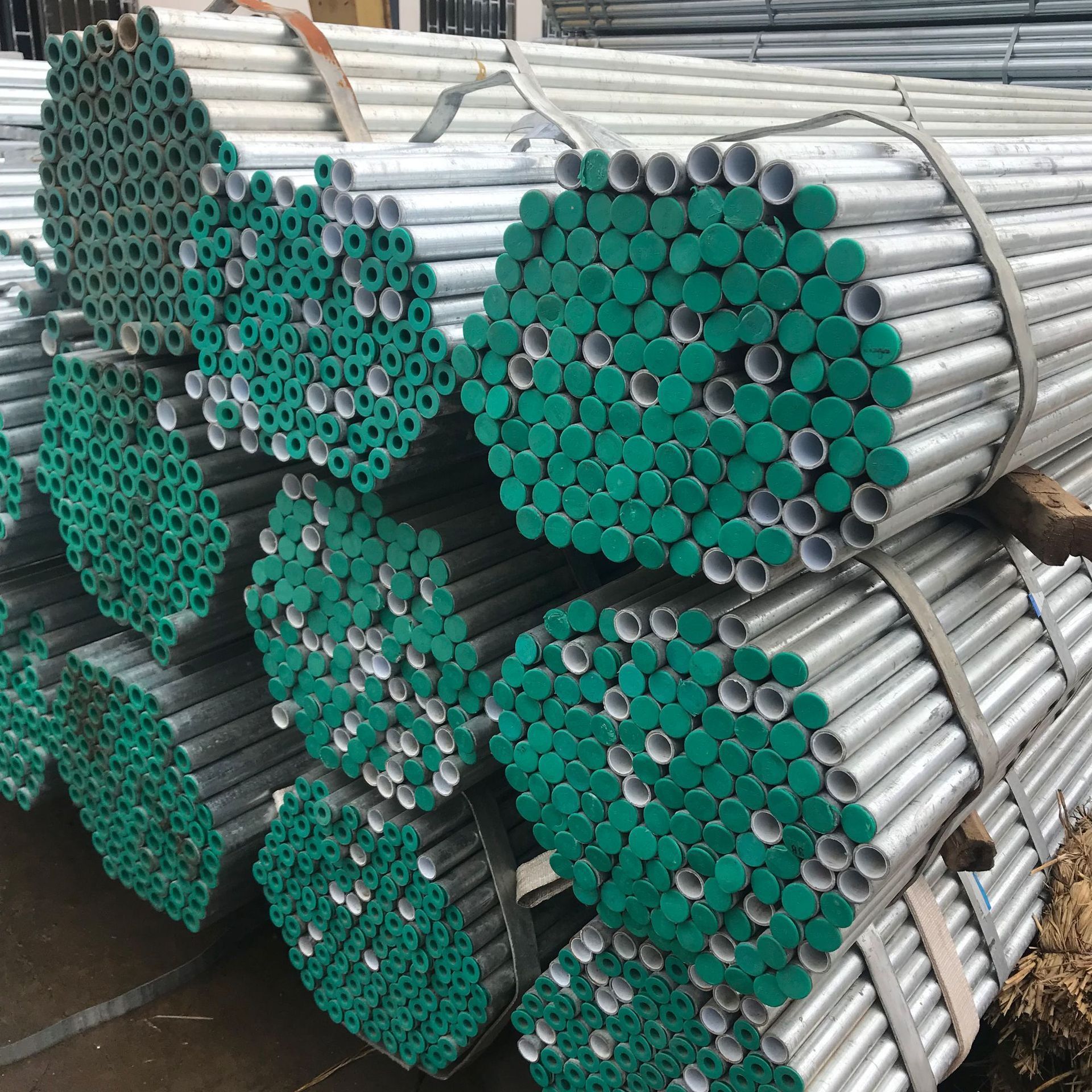 Small-calibre steel pipe DN20*2.5 from the manufacturer ' s cold-water hot-water steel complex