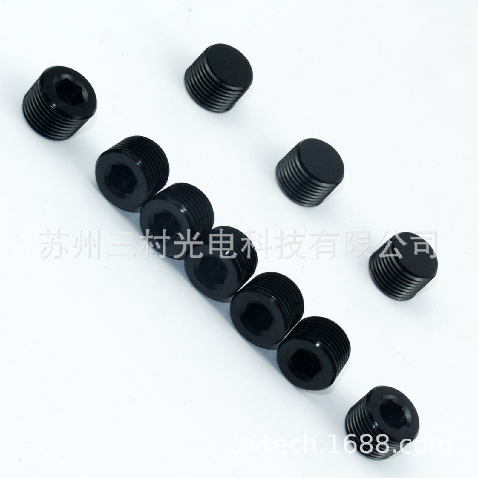 Một chiếc xe mới vừa vừa với một khu nhà lạnh hơn, 6 điểm 3-8.