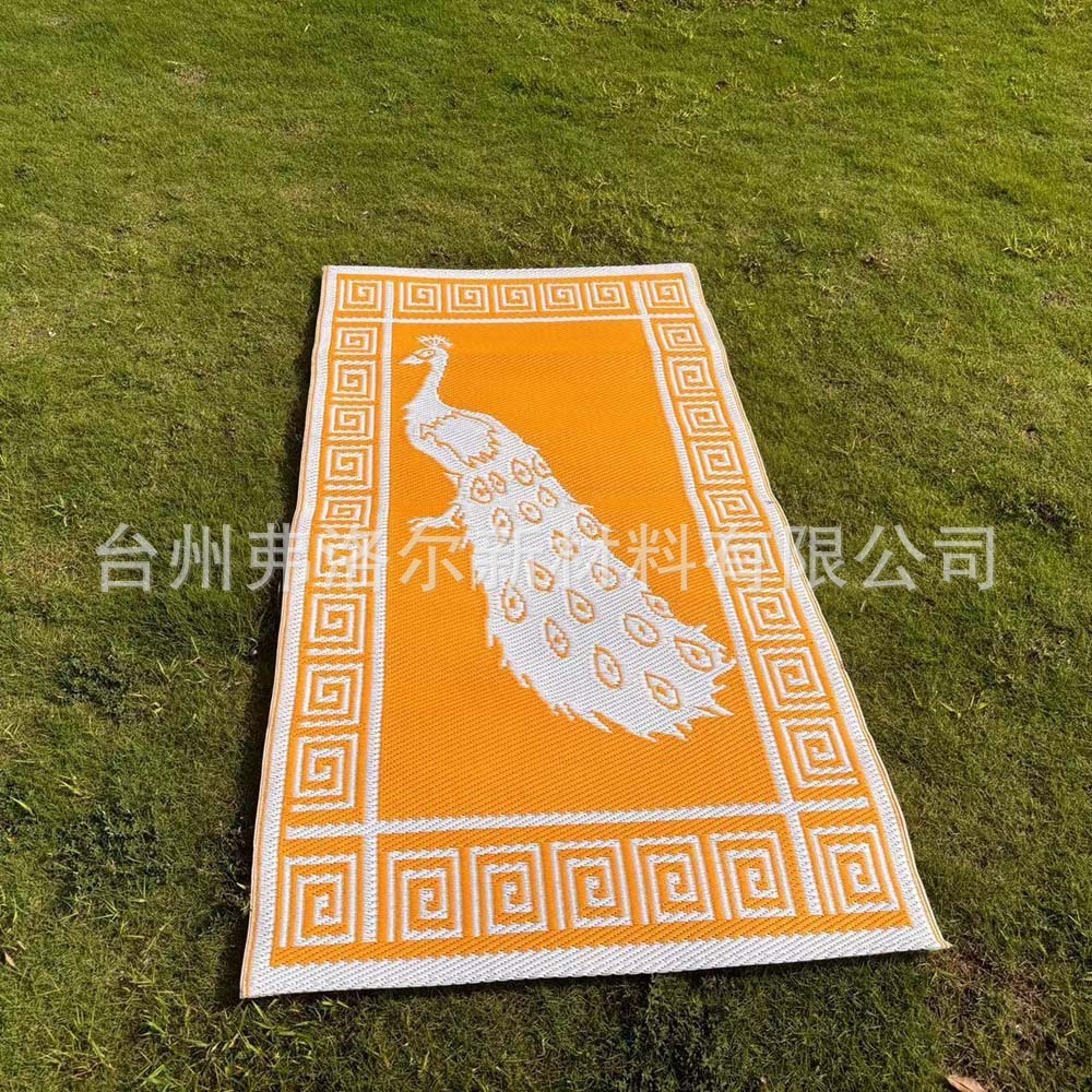 Dịch bởi Vũ Hạnh, Mai Linh, Nga, Huy Tô, Yuki, Ann, Phương Đi dã ngoại trên núi.