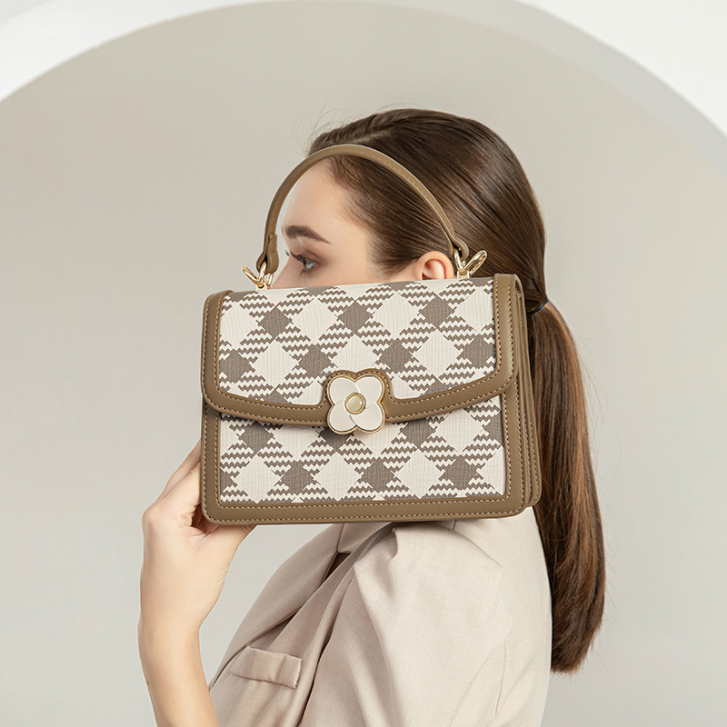 2022, new European-American, handbag, handbag, one-shouldered, one-shoulder-printed bag.