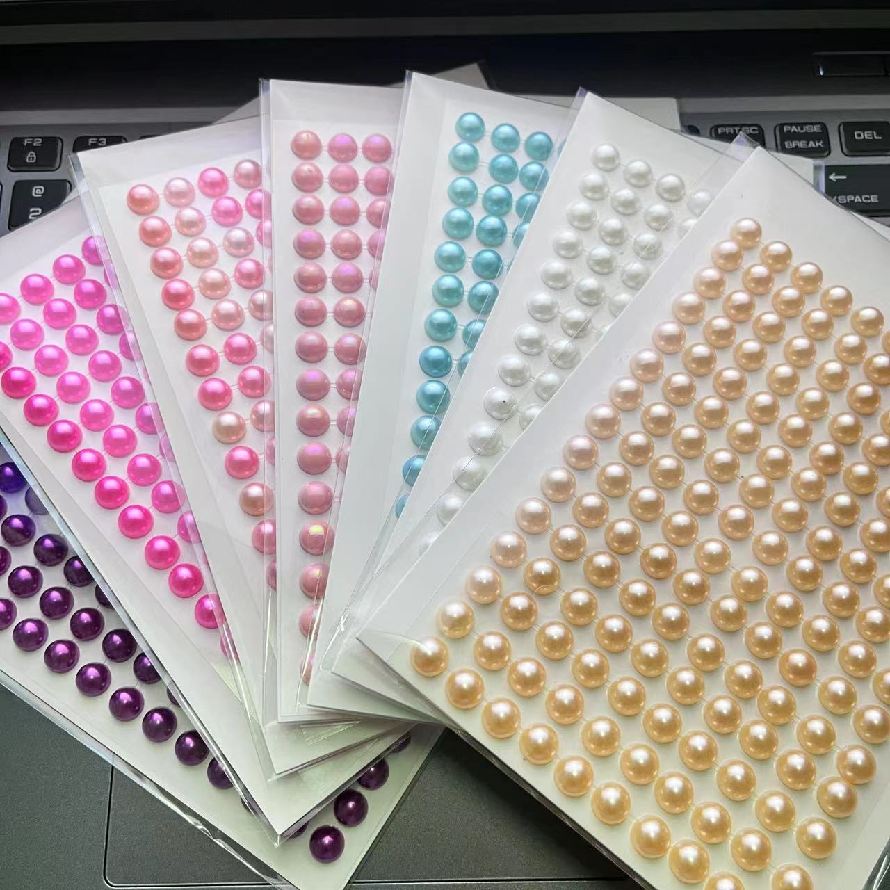 Vòng cổ bằng ngọc trai với 8mm hình dán ngọc trai giả và trang trí trẻ em.