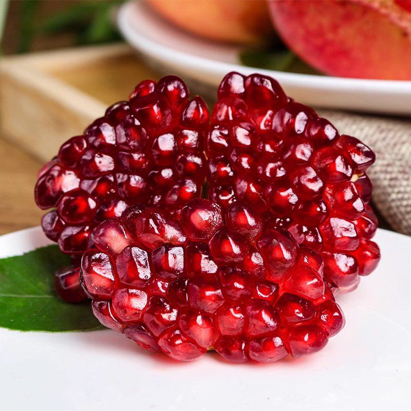 Sichuan Tunisian soft-seeded pomegranates 10 pounds of fresh fruit.