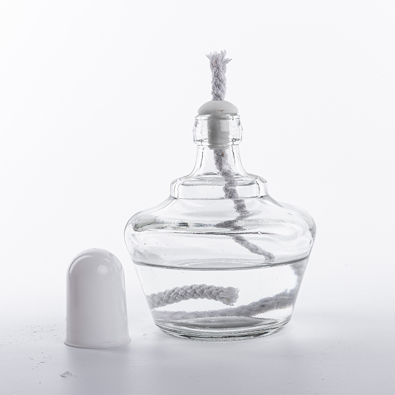 Thí nghiệm hóa học với 150ml dụng cụ thủy tinh để dạy đèn pha rượu.