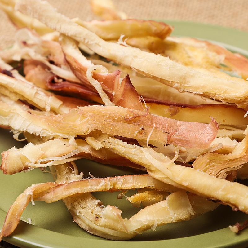 Foreign trade company distributes 135 g squid for easy-to-disposal buns of good fish, specialty products from the sea