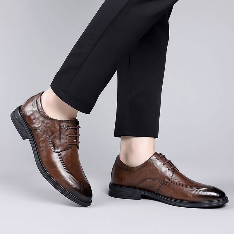 Hand-grained shoesman, 2024.