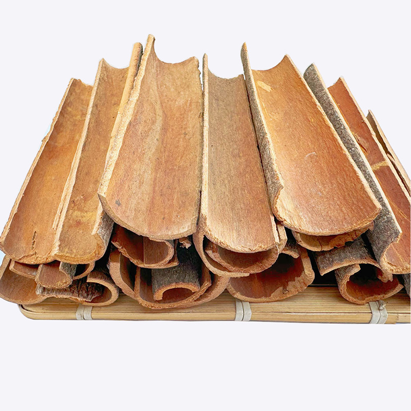 quế mở cạnh, nước mắt.