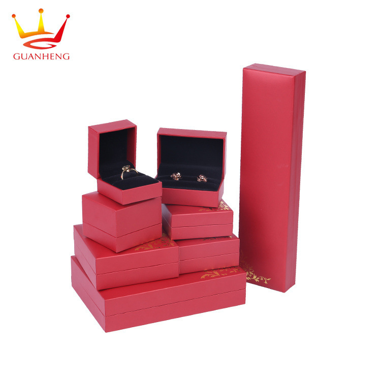 Supply of red necklace rings, locket box, wedding box, jewelry box to print LOGO