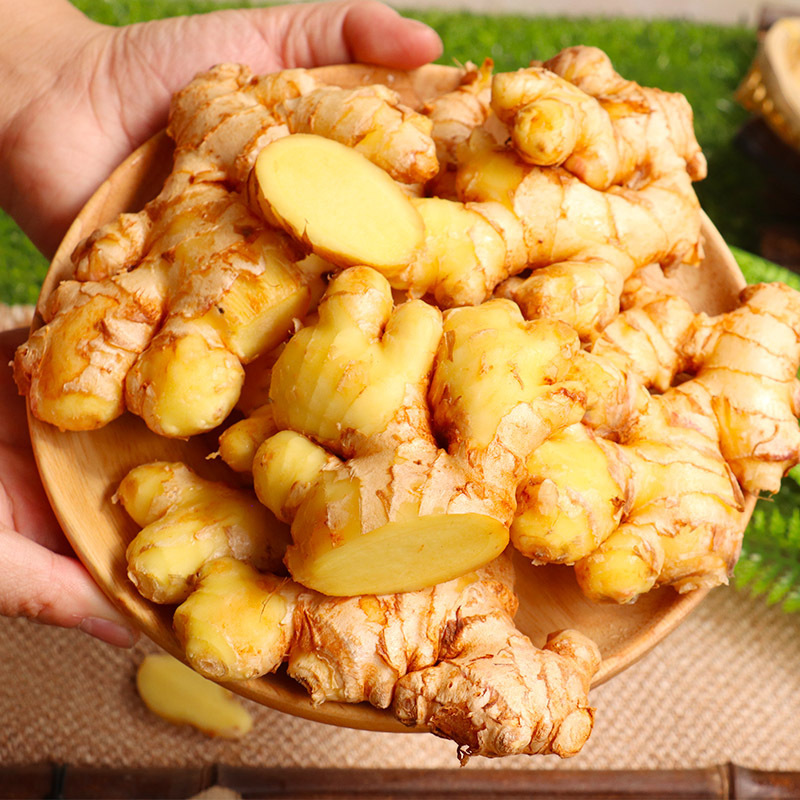 Zhong Yunnan's little ginger, fresh, fresh ginger, spicy, fresh vegetables with a box of 5 pounds of mail.
